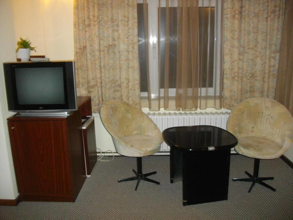 Hotel Ezeroto Stara Zagora Exterior foto