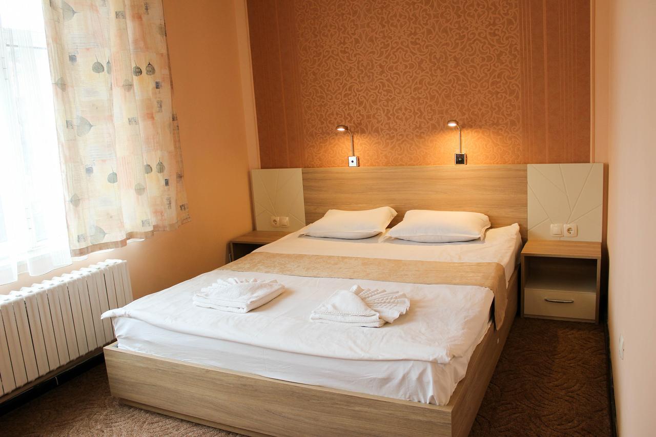 Hotel Ezeroto Stara Zagora Exterior foto